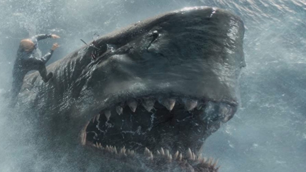 Heerlijke B-pulp: Trailer 'Huge Shark' is een mix van 'The Meg' en 'The Shallows'