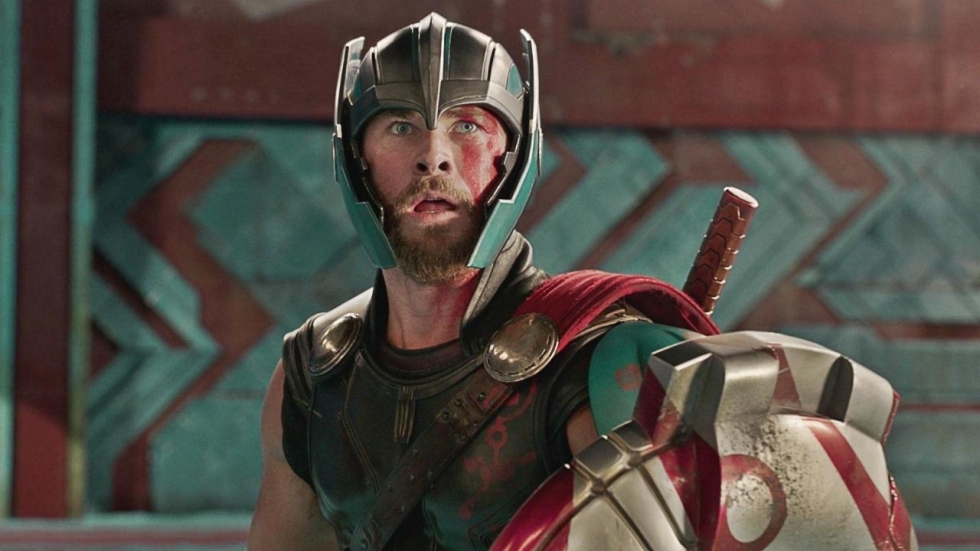 Chris Hemsworth deelt grappige low-budget 'Thor: Love and Thunder'-poster