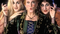 Indrukwekkend gebouwd Middeleeuws dorp op setfoto's 'Hocus Pocus 2'