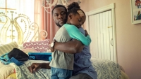Trailer: Shia LaBeouf maakt zijn comeback in misdaadfilm 'Henry Johnson'