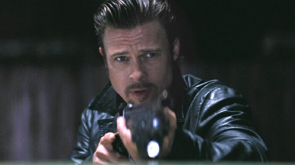 Hevig bebloede Brad Pitt en Joey King op setfoto's 'Bullet Train'