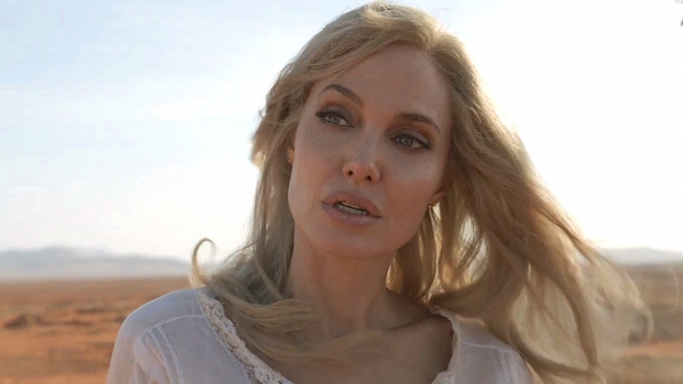 Jolie haalt uit naar Pitt: "Hij bleef samenwerken met producent die mij misbruikt heeft"