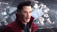 Benedict Cumberbatch baalt van rechtszaak Scarlett Johansson vs. Disney