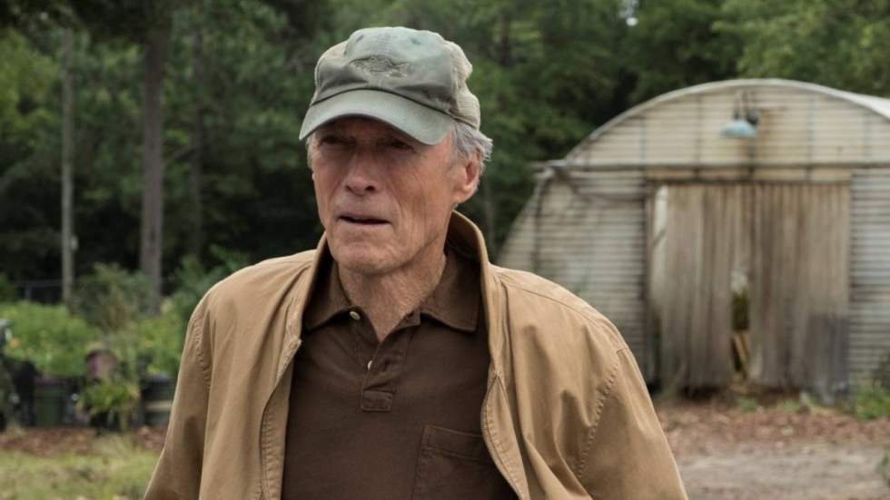Clint Eastwood stinkend rijk door fake advertenties over cannabis