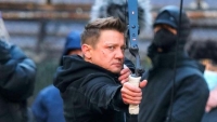 Marvel onthult oorspronkelijk (en totaal ander) 'Avengers' kostuum voor Hawkeye