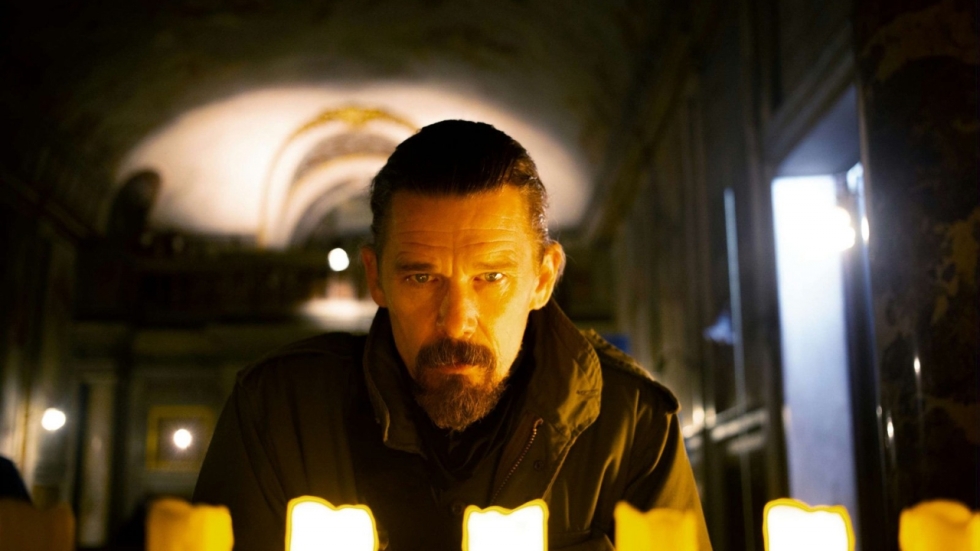 Trailer 'Zeros and Ones' Ethan Hawke en een opgeblazen Vaticaan