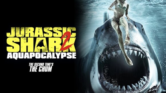 Trailer 'Jurassic Shark 2: Aquapocalypse' met haaien, bikini'sen bloed