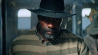 Idris Elba is een keiharde bandiet in trailer Netflix-film 'The Harder They Fall'