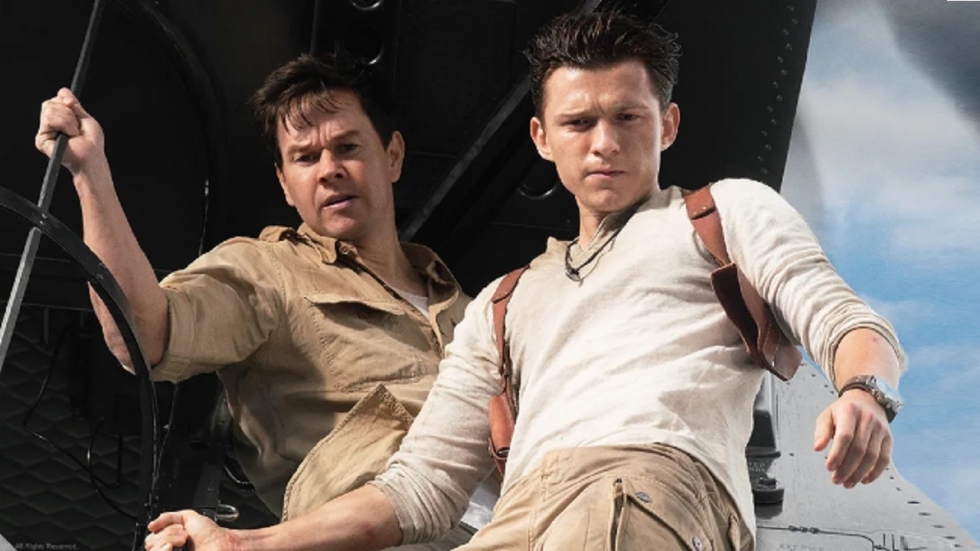 Officiële poster 'Uncharted' toont Tom Holland en Mark Wahlberg bij een scheepswrak