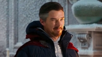Huh? Doctor Strange zit niet in de trailer van 'Spider-Man: No Way Home'?