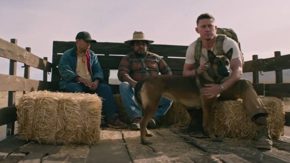 Channing Tatum duikt op in clip van zijn regiedebuut 'Dog'