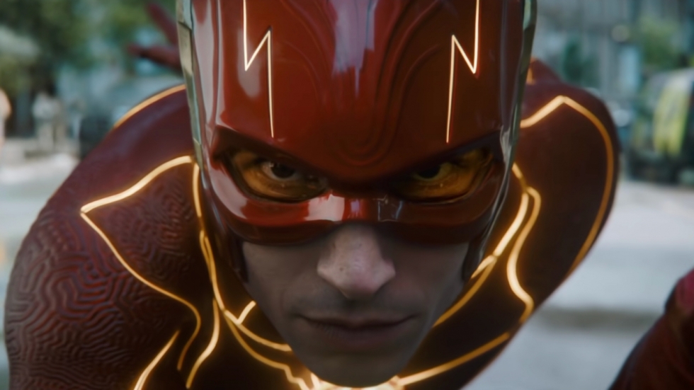 Indrukwekkende foto's 'The Flash' tonen zijn opvallende nieuwe kostuum