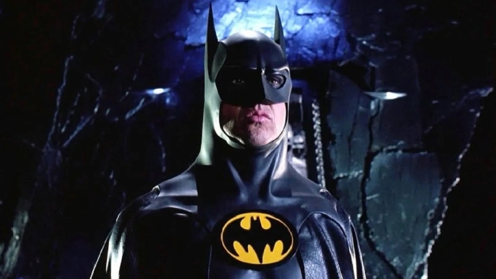 Daar is hij weer; Michael Keatons Batman is terug op foto's 'Batgirl'!