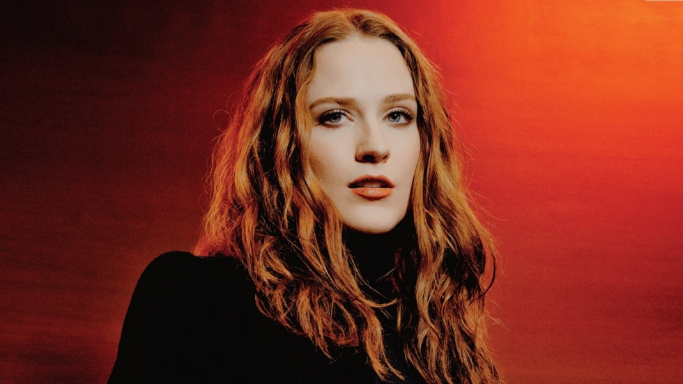 Foto van Evan Rachel Wood als Madonna in 'Weird Al Yankovic'-biopic