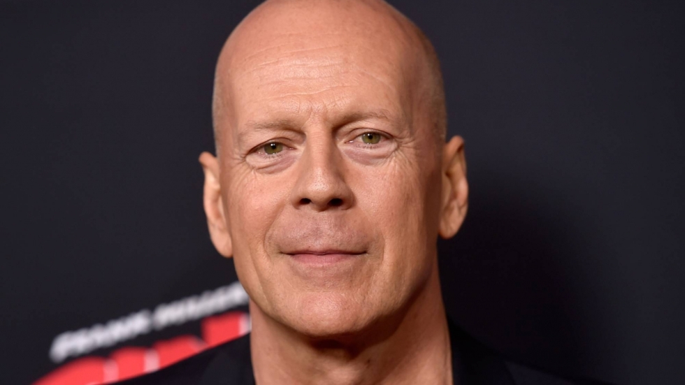 Bruce Willis-fans eren de acteur na zijn pensioen om medische redenen