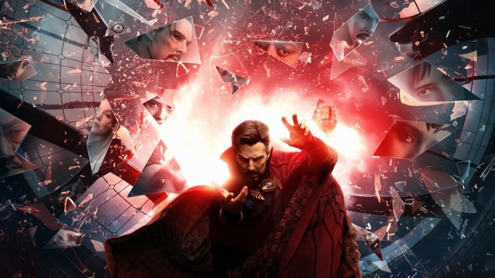Heel veel Doctor Strange-varianten op nieuwe poster verzameld