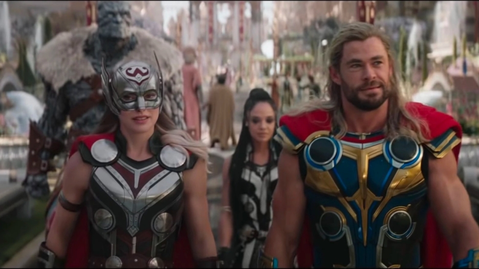 Guardians en de Thor van Natalie Portman op foto's 'Thor: Love and Thunder'