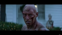 Deze bizarre teaser van nieuwe horrorfilm 'Glorious' laat je brein smelten