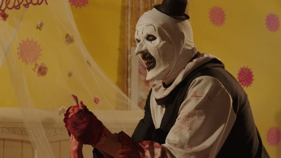 De trailer van horrorfilm 'Terrifier 2' maakt je angst voor clowns alleen nog maar erger