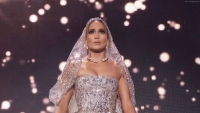 Jennifer Lopez haalt keihard uit naar alle online trollen die haar van botox beschuldigen