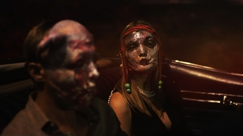 Verontrustende trailer van Cronenbergs geschifte horrorfilm 'Inifinity Pool'