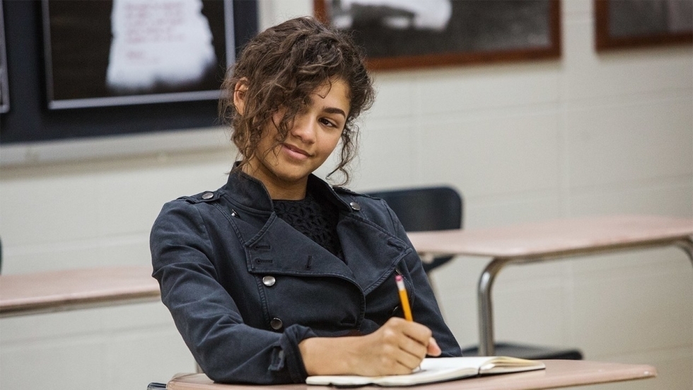 Zendaya zet schokkend genoeg de schaar in prachtige lange haren