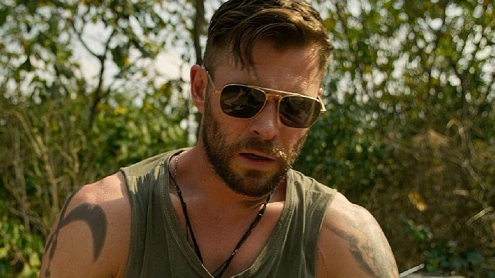 Chris Hemsworth maakt zich klaar voor extreem gevecht op foto 'Extraction 2'