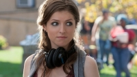 De altijd mooie Anna Kendrick gaat iets anders doen dan acteren
