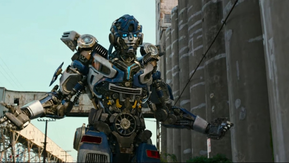 Trailer voor 'Transformers: Rise of the Beasts' zet robot Mirage van Pete Davidson centraal