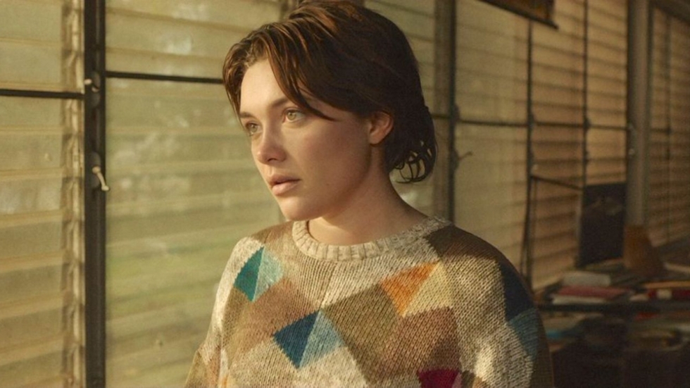 Florence Pugh toont haar ongekend lenige lichaam in nieuwe video