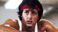 Sylvester Stallone poseert weer met zijn 3 mooie dochters!
