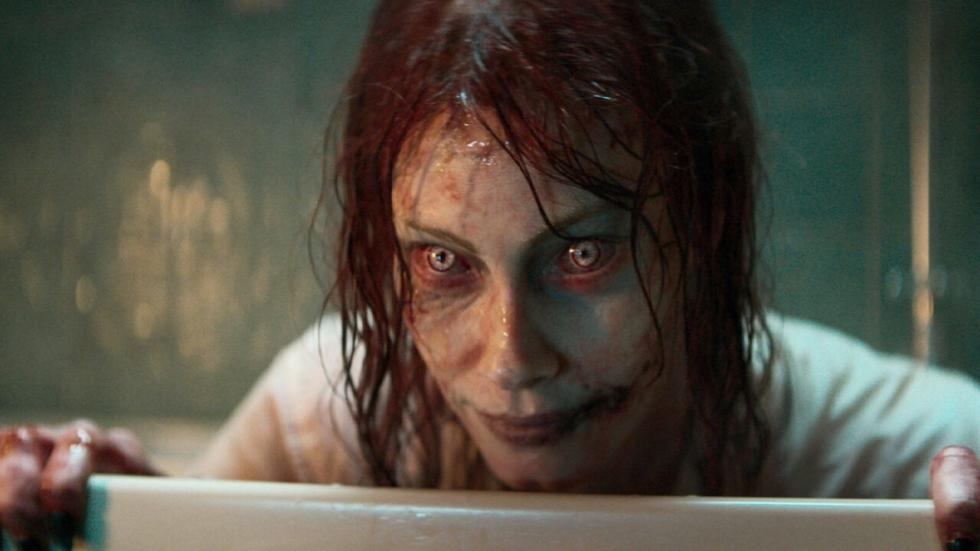 Trailer 'Evil Dead Rise' belooft je de 'meest bloederige film' in de reeks