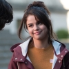 Selena Gomez lust pap van mannen en is gespot met volgende superster