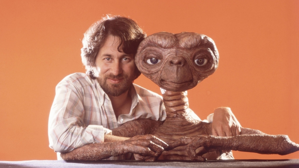 Steven Spielberg heeft spijt van het bewerken van wapens in 'E.T.'