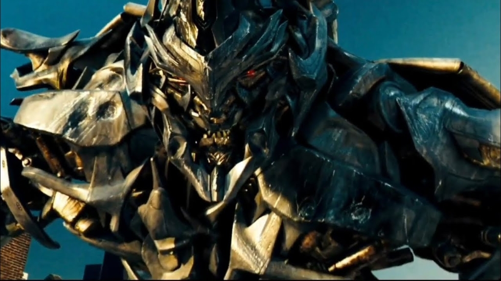 Zit Megatron in nou wel of niet in de nieuwe 'Transformers'-film?