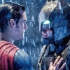 Je raadt nooit hoe 'Batman vs Superman' er 20 jaar geleden uit had kunnen zien