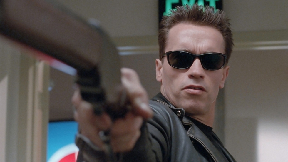 Arnold Schwarzenegger duidelijk over toekomstbeeld 'Terminator': "we zijn al zover"
