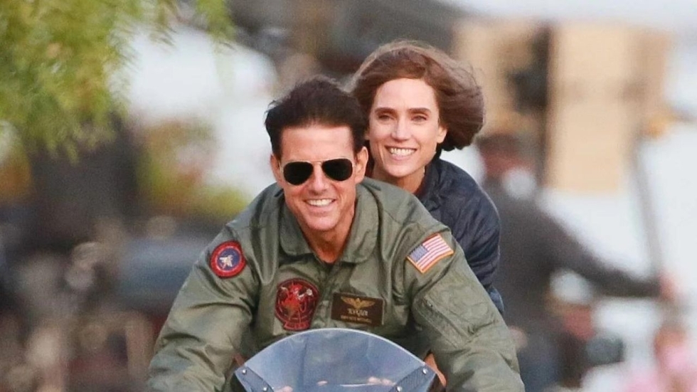 'Top Gun: Maverick'-ster Jennifer Connelly toont haar fitte figuur op Italiaans strand