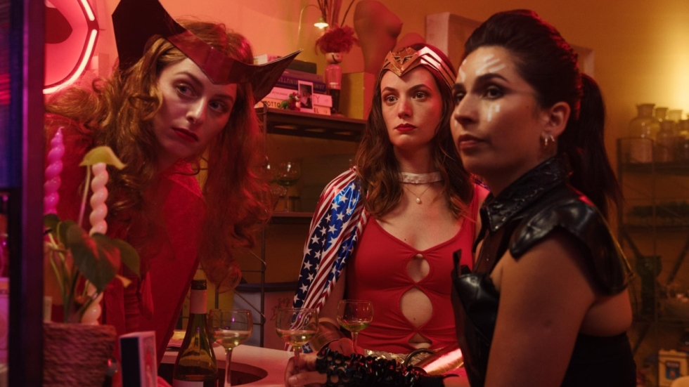 Netflix deelt trailer erotische Nederlandse film 'Happy Ending': wat zou jij doen na een trio?