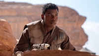John Boyega vindt dat 'Star Wars' verkeerde afslag nam: "Dat hij je probeert te vermoorden is geen onderdeel van de romantiek"