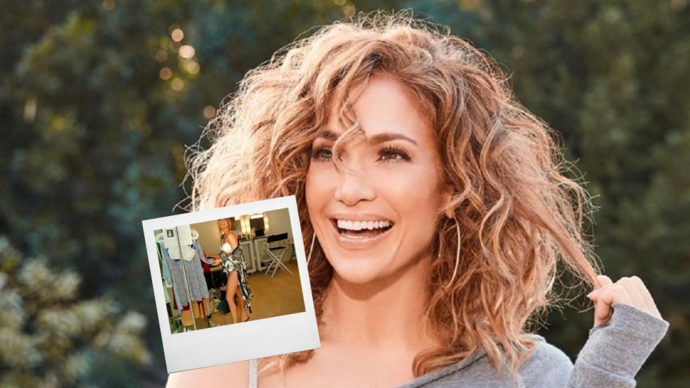 Jennifer Lopez laat haar kimono zakken en je mond openvallen