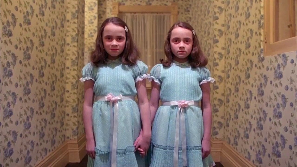 De griezelige tweeling uit 'The Shining' leeft nu een compleet ander leven