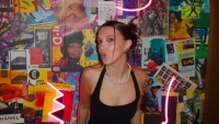 Millie Bobby Brown (21) in zwart jurkje: weinig over van onschuldige 'Stranger Things'-imago