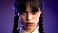 Jenna Ortega toont een verbluffende metamorfose