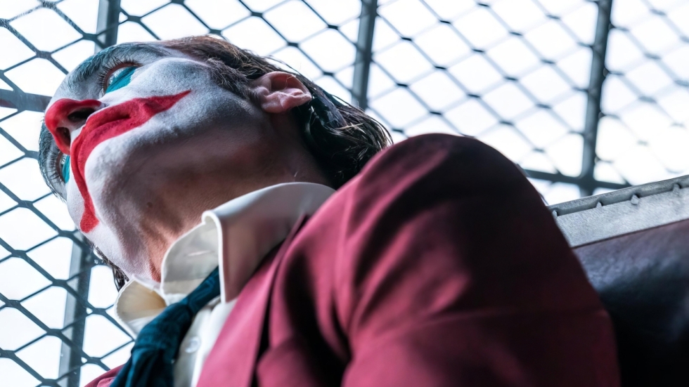 Gloednieuwe foto's 'Joker: Folie à Deux' tonen nieuwe blik op Joaquin Phoenix en Lady Gaga