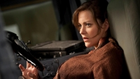 'The Dark Knight Rises'-actrice laat zich eindelijk uit over deze belachelijke scène: "Ik heb het verpest"
