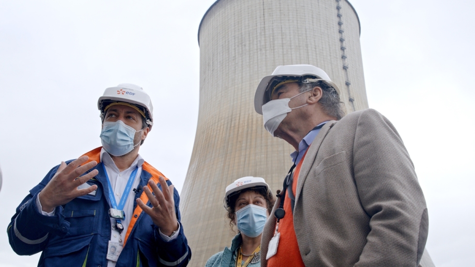 'Nuclear Now': Oliver Stone roept op tot kernenergie in eenzijdige, visueel arme docu