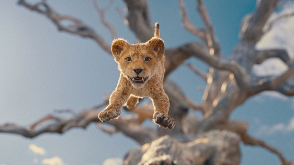 Regisseur Barry Jenkins haalt uit naar critici die zijn 'Lion King' zielloos noemen.